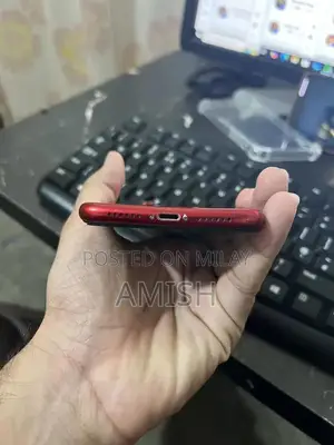 Apple iPhone XR 128GB Smartphone with Minor Speaker Issue