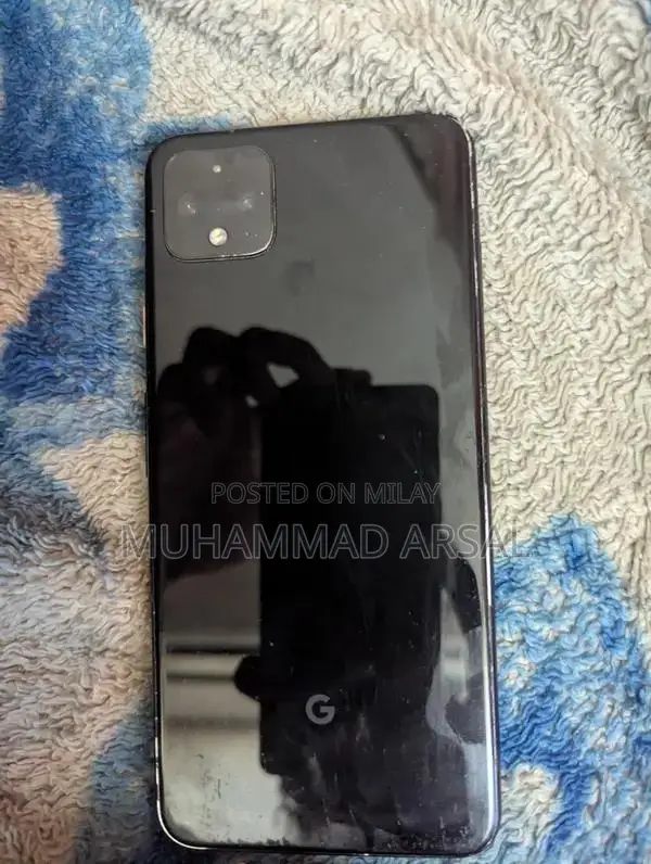 Pixel 4XL Smartphone with Display and Performance Issues