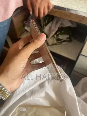 iPhone XS Max 64GB Smartphone - Premium Mobile Device