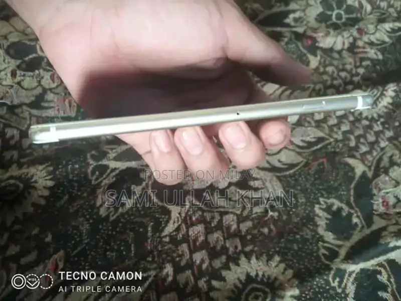 iPhone 6 Plus Smartphone with Partial Functionality