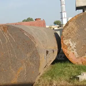 Large Industrial Oil Storage Tanks - 15,000 and 25,000 Liter Capacity