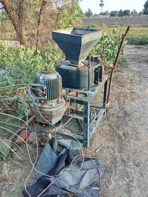 Small Industrial Pellet Machine and Grain Grinding Equipment