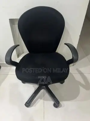 Comfortable Ergonomic Computer Office Chair - Lightly Used