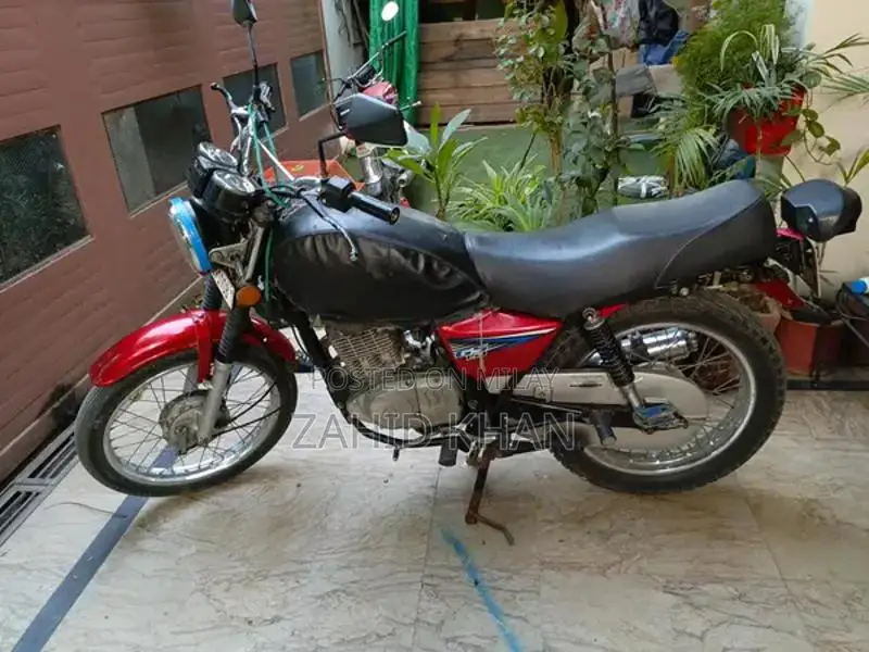 Suzuki GS 150 Motorcycle - Well-Maintained Home-Use Vehicle