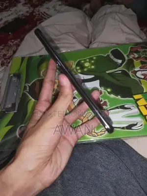 OnePlus 8 5G Smartphone with Advanced Wireless Technology