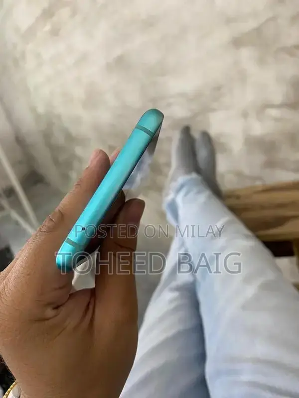 OnePlus 8 Smartphone with Replaced AMOLED Display