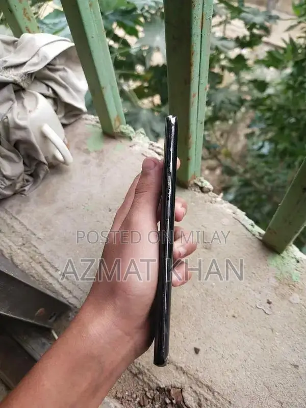 OnePlus 7 Pro Smartphone Premium Edition