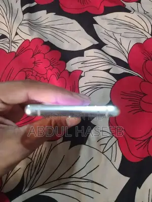 OnePlus 8 Smartphone - Dual SIM High-Performance Mobile Device