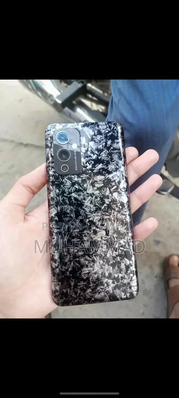 OnePlus 9 5G Smartphone with Dual SIM and In-Display Fingerprint