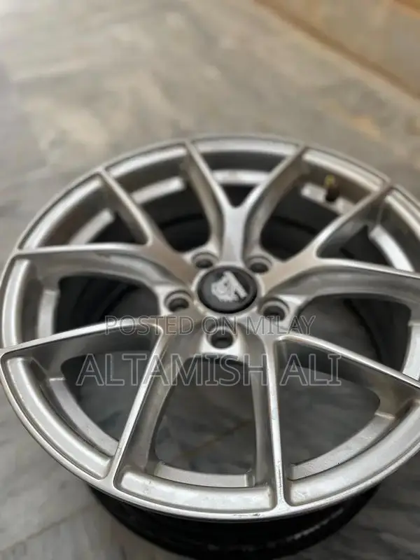 Lightly Used Alloy Wheel Rims - Like New Condition