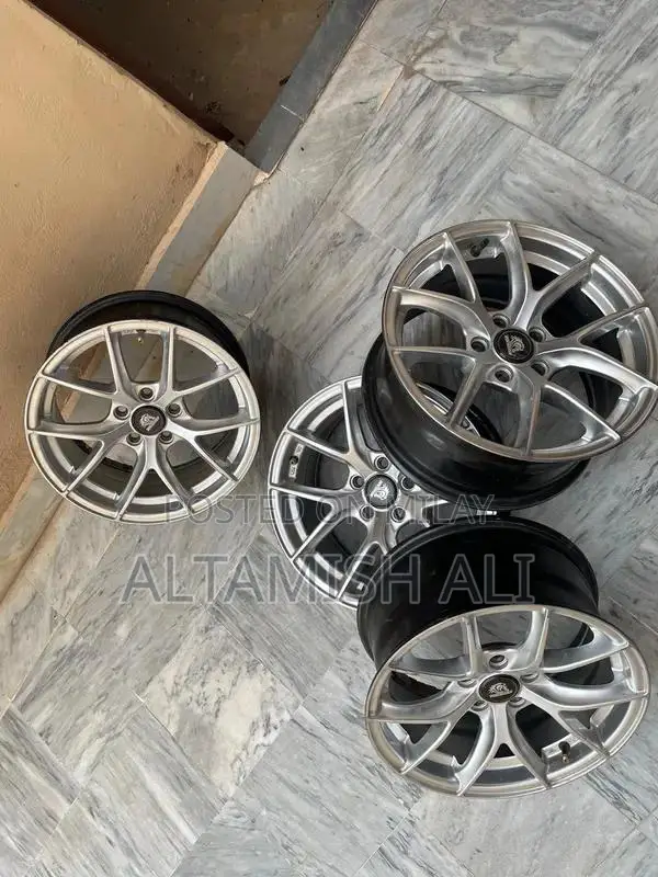 Lightly Used Alloy Wheel Rims - Like New Condition