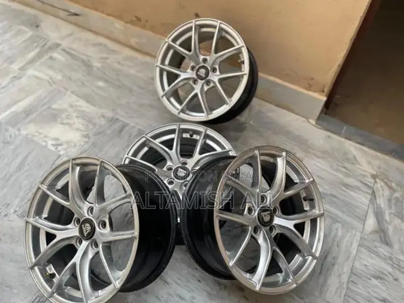 Lightly Used Alloy Wheel Rims - Like New Condition