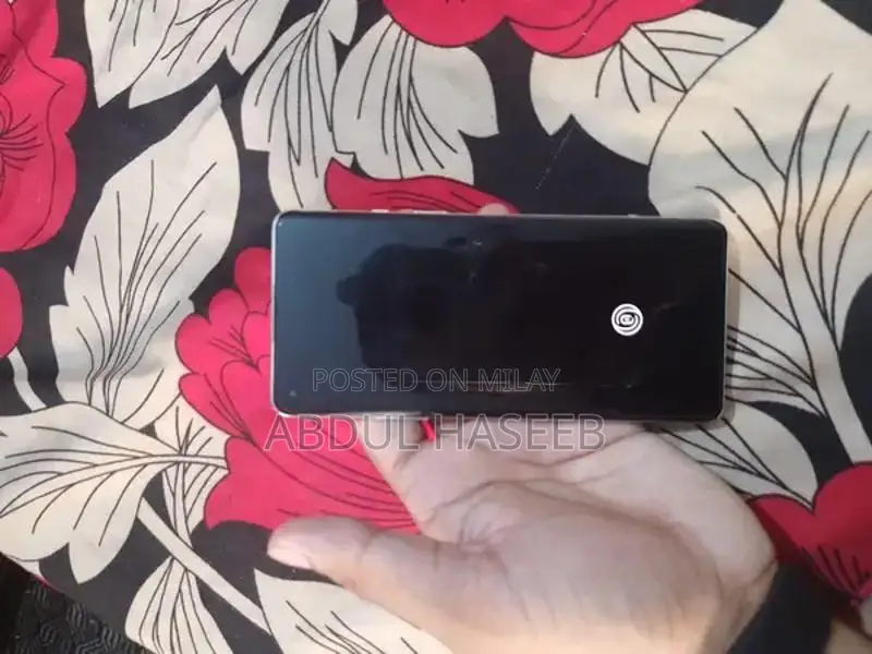 OnePlus 8 Smartphone - Dual SIM High-Performance Mobile Device