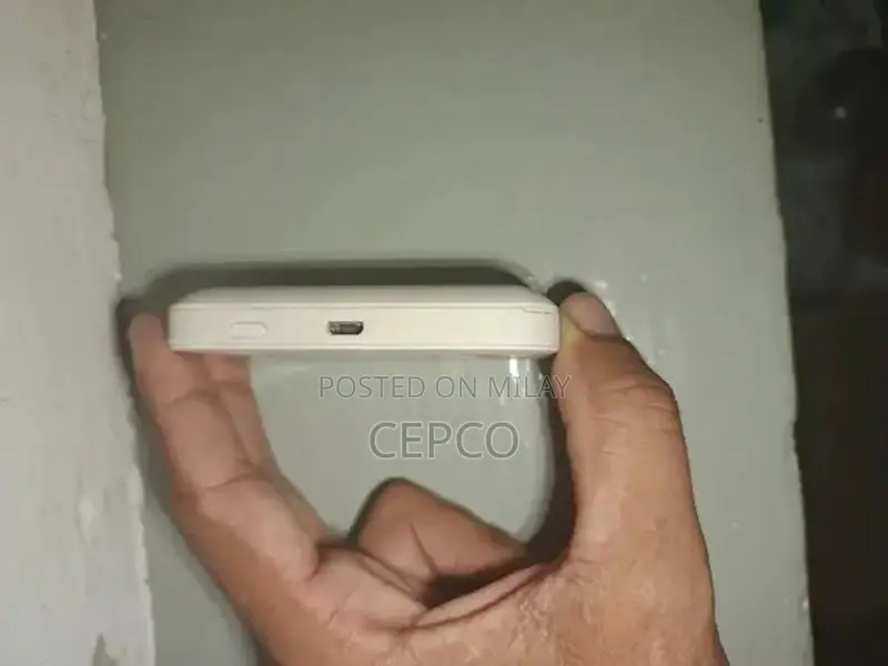 Zong Bolt+ 4G Mobile WiFi Hotspot Device