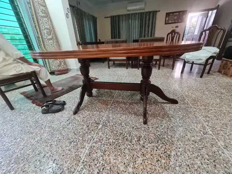 Solid Wood Local Dining Table with Classic Structure