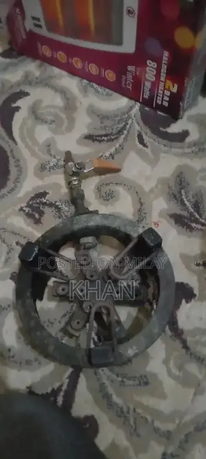 Photo - Small Kitchen Burner Appliance - Lightly Used Compact Cooker