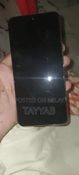 Pristine Condition Smartphone with Full Accessories