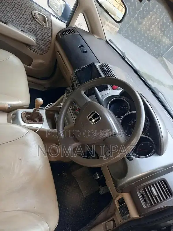 Honda City Sedan - Reliable Urban Compact Car