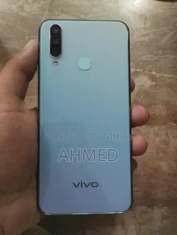 Vivo Y17 Smartphone 6GB RAM 128GB Storage Compact Device