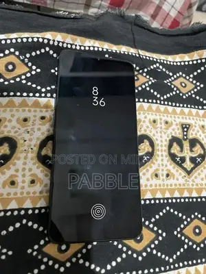 High Storage Smartphone with In-Display Fingerprint