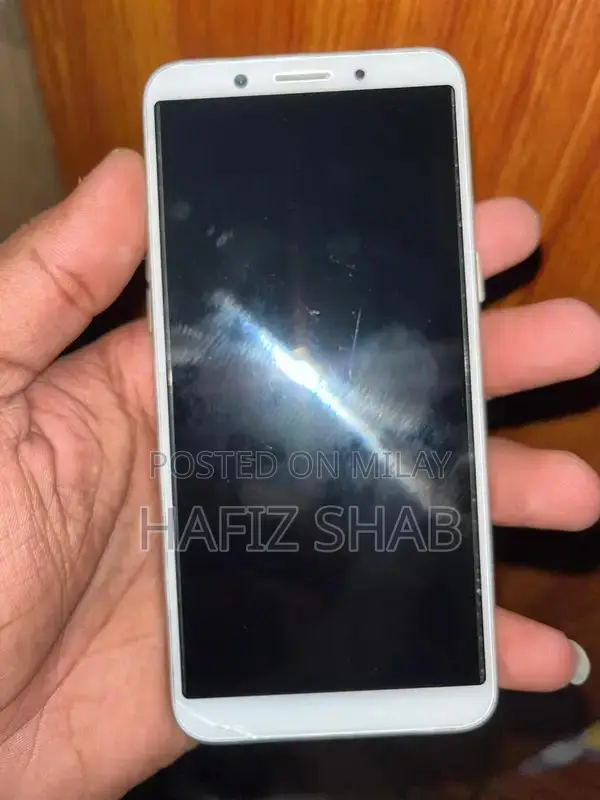 Oppo A83 Mid-Range Smartphone 3GB RAM 32GB Storage