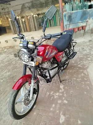 Suzuki GS Motorcycle - Single Rider Vehicle