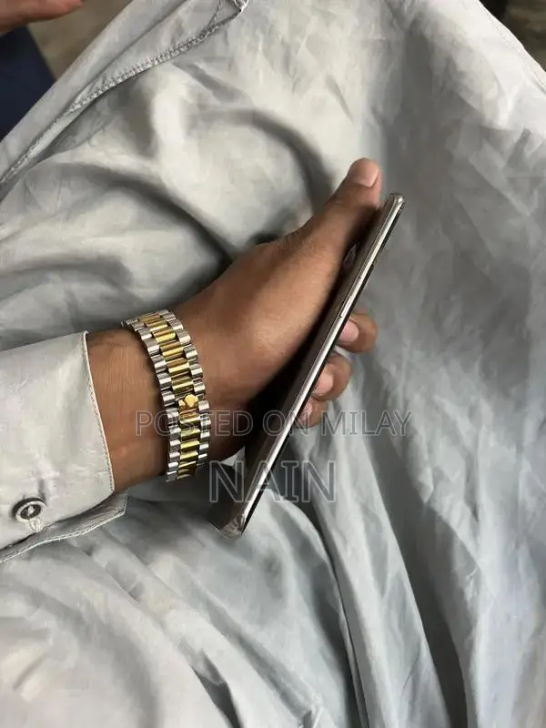 Samsung Galaxy S8+ Dual SIM Smartphone