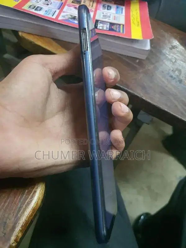 Compact Smartphone with Touchscreen and Storage