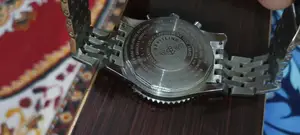 Breitling Chronograph Luxury Watch - Precision Timepiece for Discernin