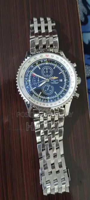 Breitling Chronograph Luxury Watch - Precision Timepiece for Discernin