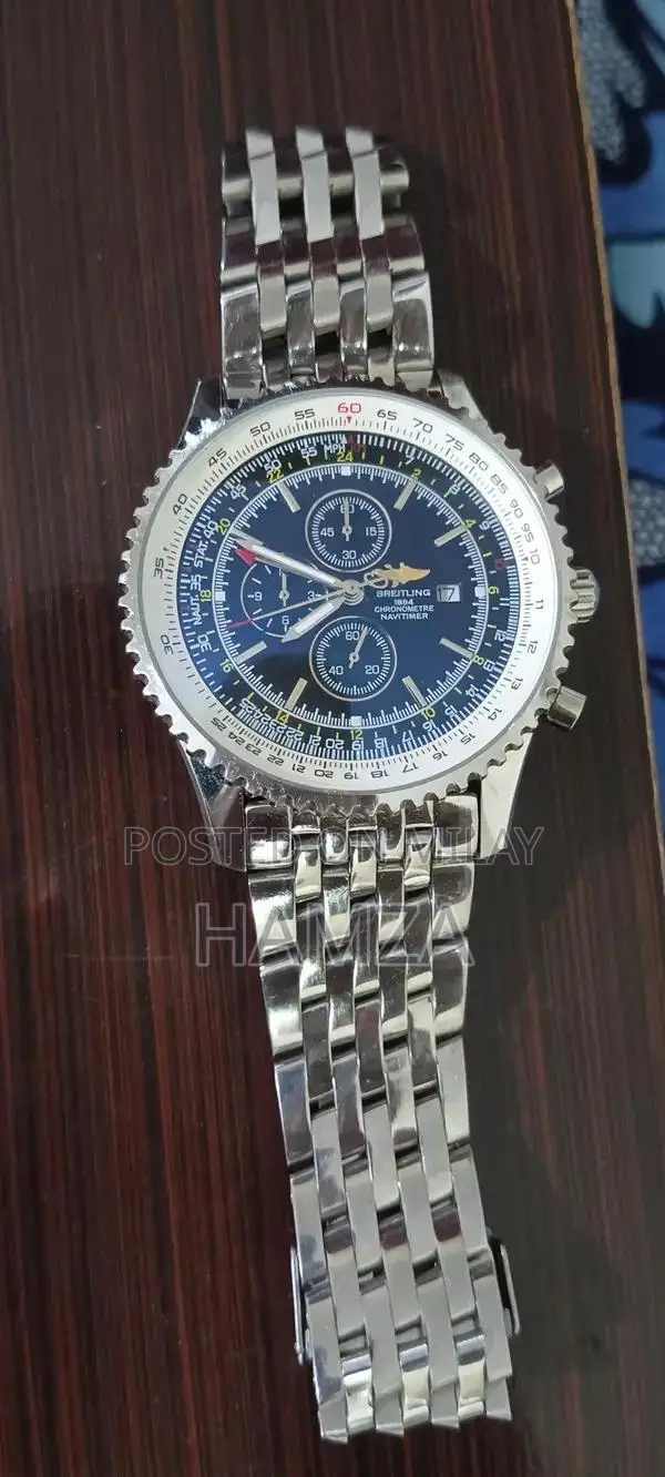 Breitling Chronograph Luxury Watch - Precision Timepiece for Discernin