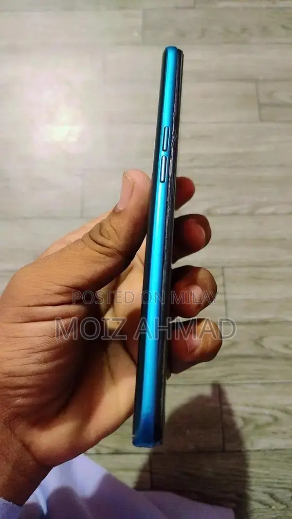 Premium Mid-Range Smartphone with Pop-Up Camera