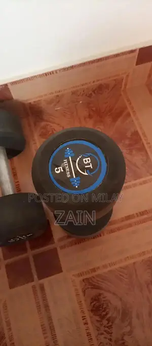 Adjustable Dumbbell Set - 5 kg and 10 kg Weights