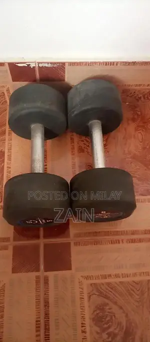 Adjustable Dumbbell Set - 5 kg and 10 kg Weights