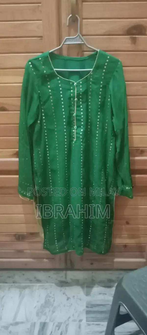 Orange and Green Mukaish Chiffon Fabric 3-Piece Suit
