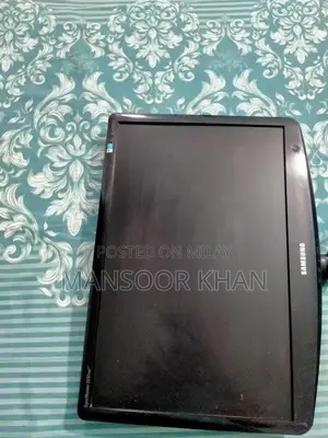 Photo - Samsung 24-inch LCD Monitor Professional Display