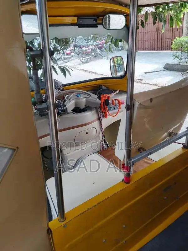 TAZ Tartar Rickshaw Classic Vehicle