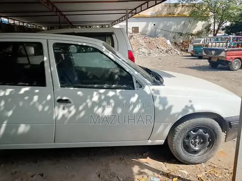 Daewoo Racer Sedan Sedan with Fresh Look and New Components