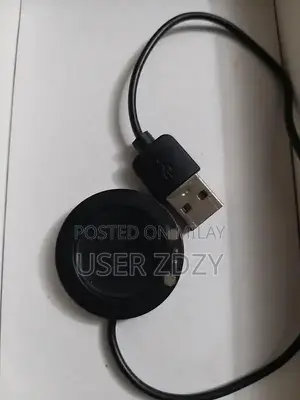 Android Smart Watch with Original Charger - Excellent Condition