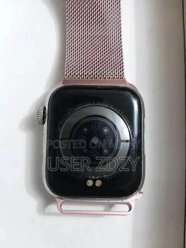 Android Smart Watch with Original Charger - Excellent Condition