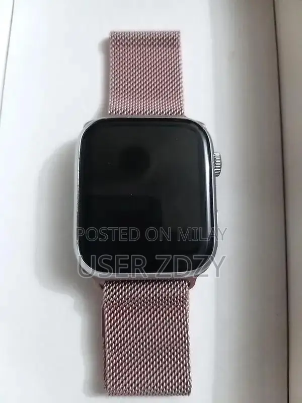 Android Smart Watch with Original Charger - Excellent Condition