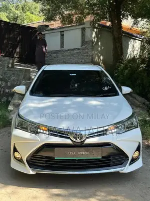Photo - Toyota Corolla Altis 2019 Sedan - Face Uplift Model