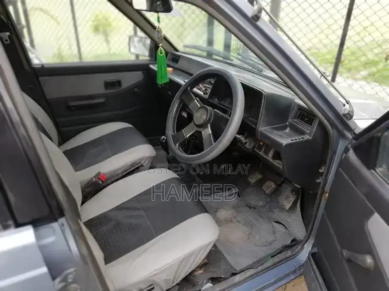 Daihatsu Charade CX Sedan: Pristine Condition with Premium Features