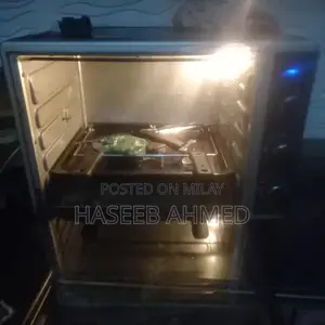 Used Compact Oven in Good Working Condition