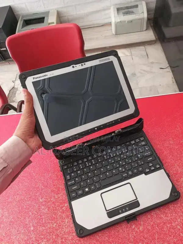 Panasonic Core i5 Laptop with Touchscreen and Detachable Design