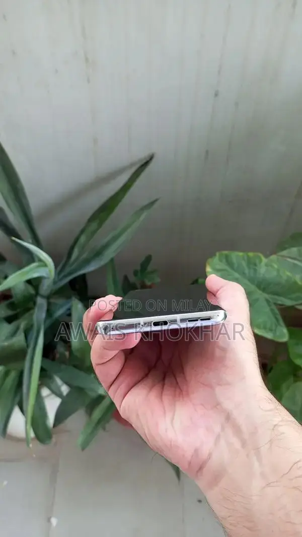 OnePlus 9 Pro 5G Smartphone - High-Performance Mobile Device