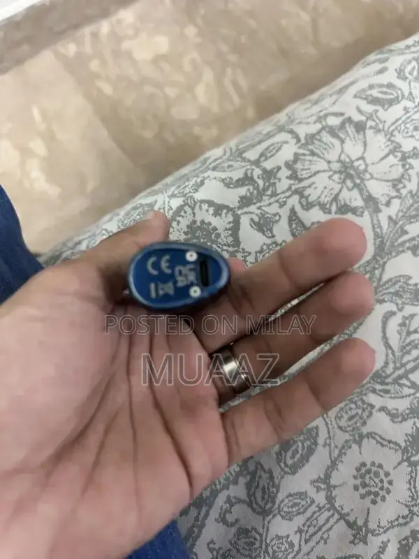 Oxva Oneo Vaping Device - Slightly Used Condition