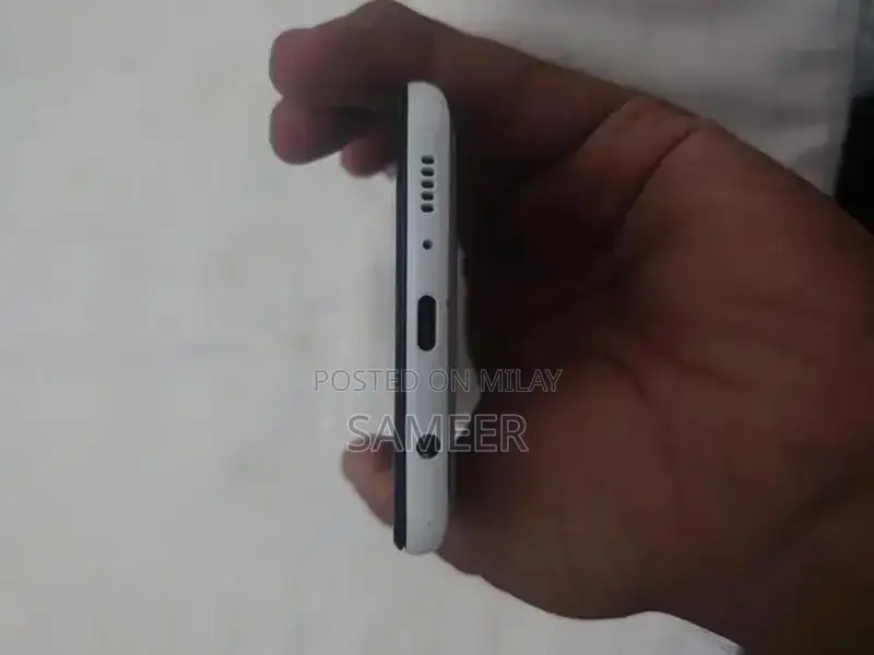 Galaxy A21s Mid-Range Smartphone with Minor Damage