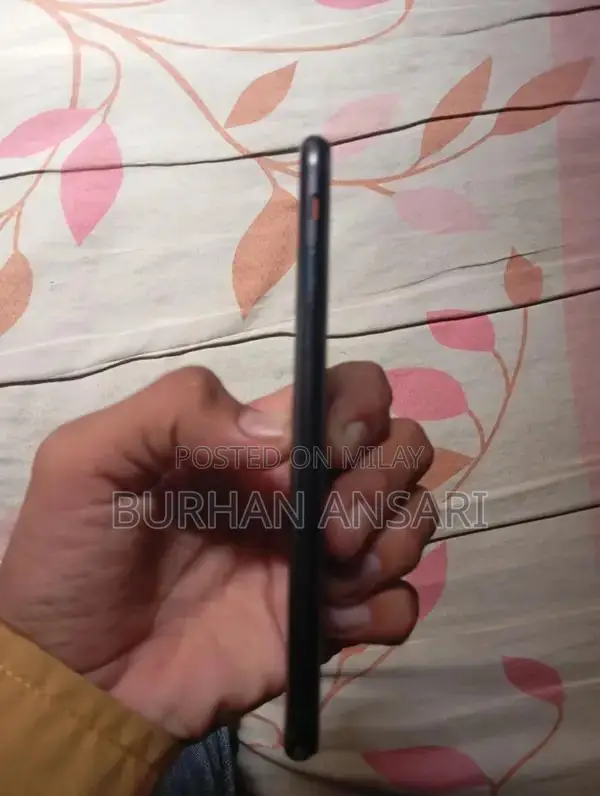 Lightly Used iPhone 7 with Battery and Panel Issues