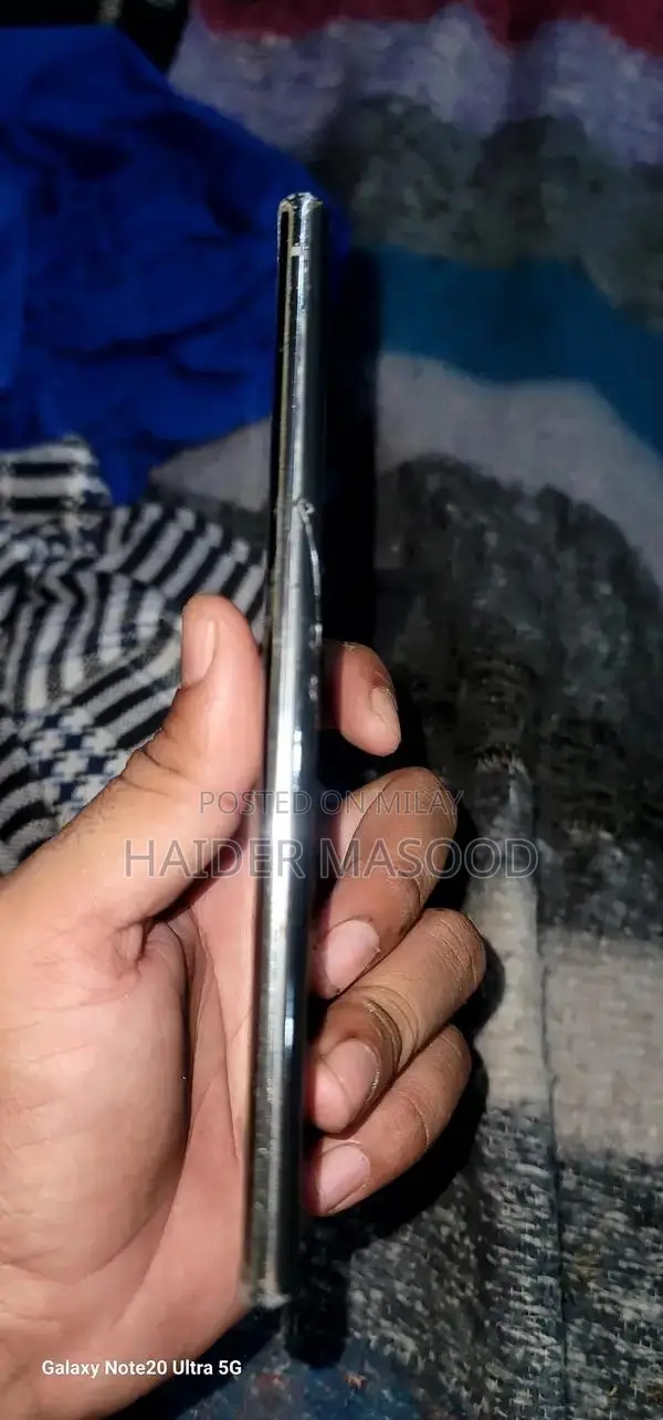 Mobile Device with Dual SIM and Panel Issues